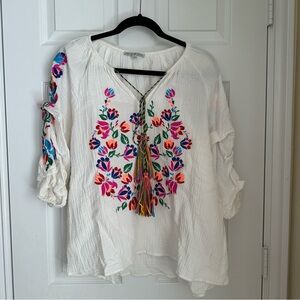 Cream 100% cotton top with embroidery